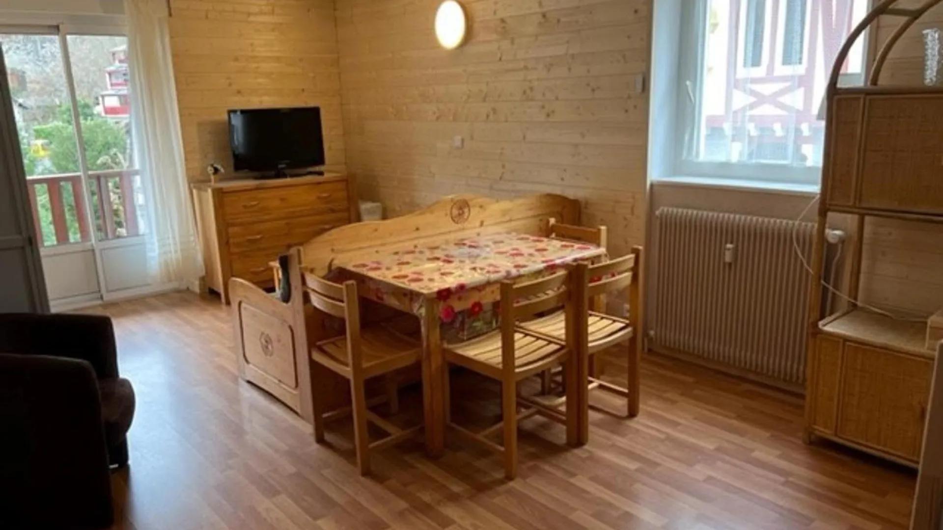 Charmant T2 Au Centre De Brides-Les-Bains Avec Balcon, Parking Et Wifi - Fr-1-512-194