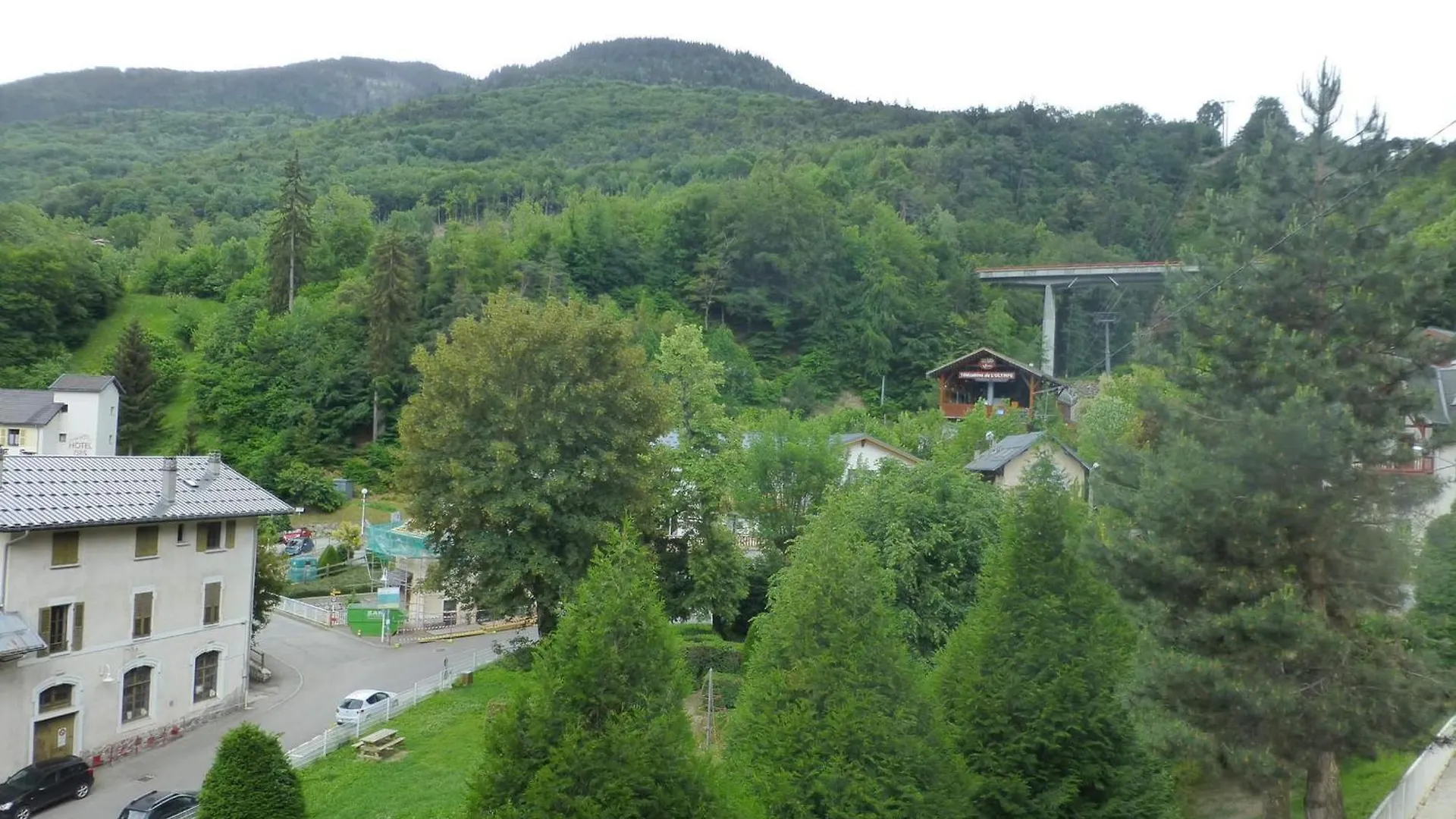 Apartment Charmant T2 Au Centre De Brides-Les-Bains Avec Balcon, Parking Et Wifi - Fr-1-512-194 France